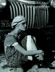 Watson_Vogue_Italia_June_1985_09.thumb.png.24f8692bde86a073ec09aa880c92a61a.png