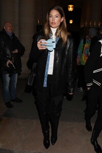 Doutzen-Kroes---Leaving-Isabel-Marant-Show-in-Paris-06.jpg