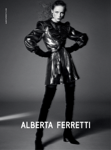 Sadli_Alberta_Ferretti_Fall_Winter_19_20_01.thumb.png.4dd5ba755ab9901462a9e1141619bfff.png