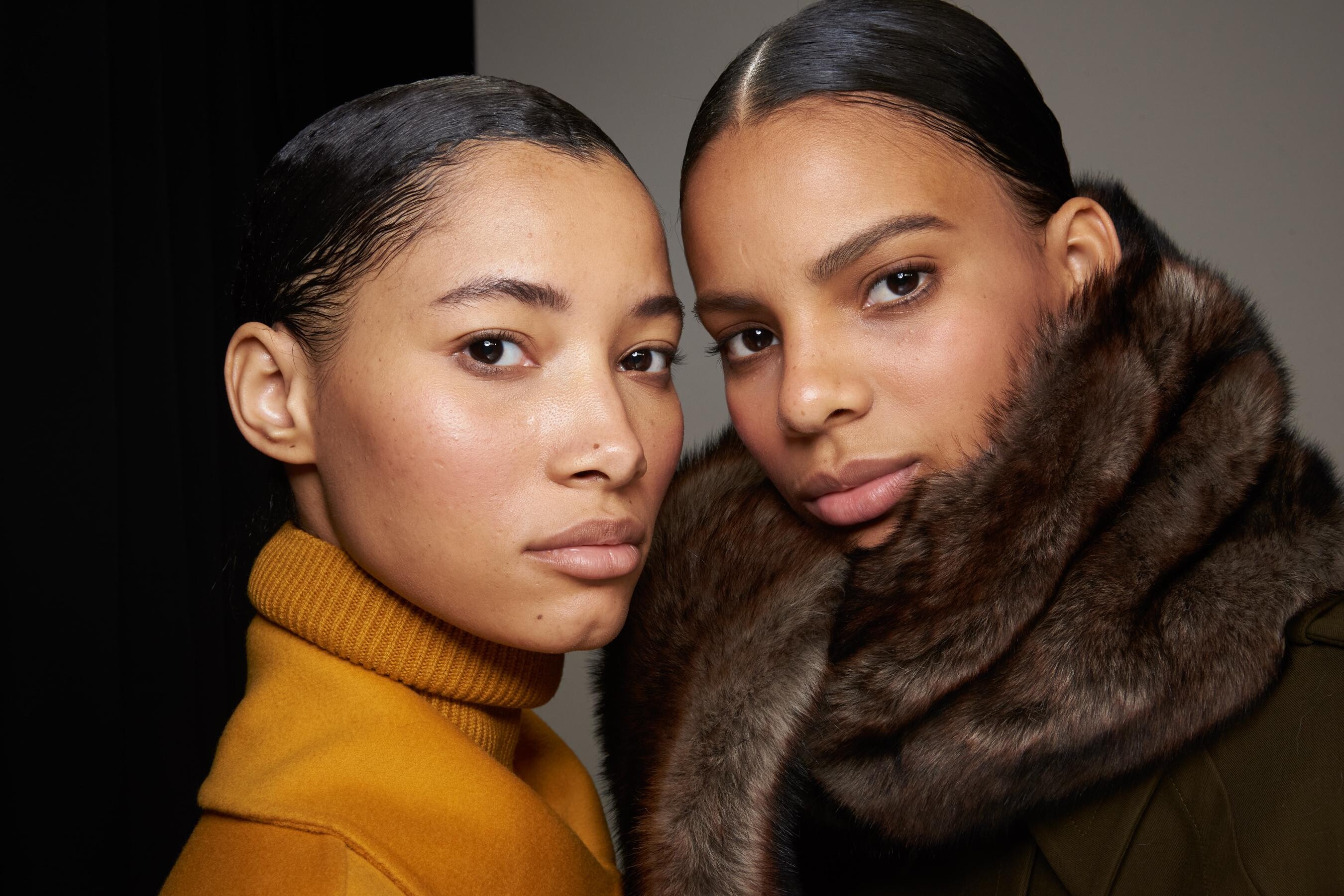 backstage-defile-michael-kors-automne-hiver-2020-2021-new-york-coulisses-46.jpg.3c0db716a63e86798a9b9ff0cb28e202.jpg