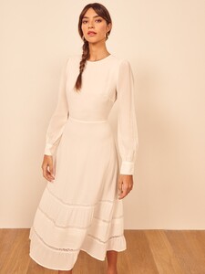 valerie-dress-ivory-5.thumb.jpg.7dab6b565e568e17688c3b8e1c3998b8.jpg