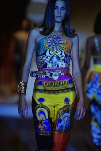 1452699200_versace-hc-ss-1991(5).thumb.jpg.e179bb670f1aca33d8e7221157acf080.jpg