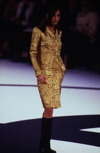 516411965_chanel-fw-1996(12).thumb.jpg.c419874a9b6aa2573c7e2269596e824e.jpg