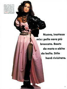 Chic_Raider_Demarchelier_Vogue_Italia_September_1991_02.thumb.png.a26e78e6d2c754a8a6680889ce6767a9.png