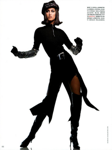 Chic_Raider_Demarchelier_Vogue_Italia_September_1991_09.thumb.png.27342124888a44739ce7eaf8e7342bf8.png