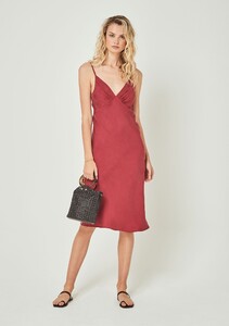 Q2202-20166-RD-KeepsakeMidiDressWine-Front2_2000x.jpg