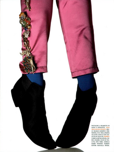 Watson_Vogue_Italia_September_1991_02.thumb.png.9a8aa25663c8f7084fea9832aa53f86b.png