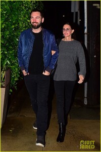 courteney-cox-johnny-mcdaid-dinner-date-03.jpg