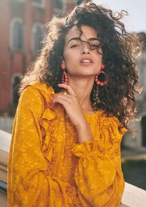 philou-blouse-yellow-1.jpg