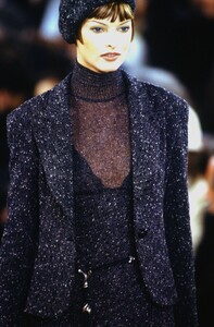 1129943161_donna-karan-fw-1993(4).thumb.jpg.5fbfd31793aeec8248547d84c70c051f.jpg