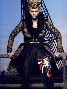 2030079480_0710_VogueParis_SamouraFiction_MarkSegalph(5).thumb.jpg.53aacf7b6b9ee2e8c50808d44446f458.jpg