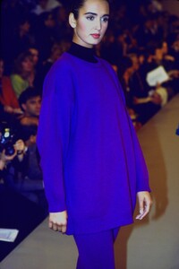 2095901835_calvin-klein-fw-1988(2).thumb.jpg.2f4dce39753407625c4baa65b18690a6.jpg