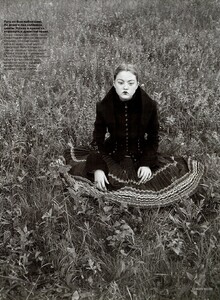 devon_aoki_vogoct1998_2.jpg