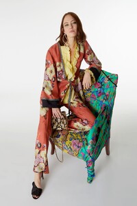 00023-etro-milan-pre-fall-19.thumb.jpg.28708a32956e6c4841e7cce33a67e6cf.jpg