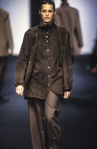 657404915_Lanvin1993WomenRTW45.thumb.jpg.2e954193deb56a10025b3d48afbcbd78.jpg