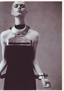 Vogue Italia (March 1999, Couture Supplement) - Couture - 004.jpg