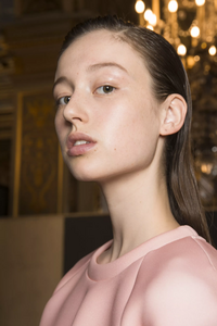 backstage-defile-balmain-printemps-ete-2019-paris-coulisses-84.thumb.jpg.c72a8a17b43f421d4287e4ae4a3a08fa.jpg