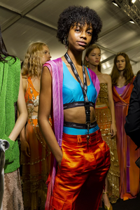 backstage-defile-blumarine-printemps-ete-2019-milan-coulisses-245.thumb.jpg.20c6ba21e74f03d1f0c4a7f16471f1fb.jpg