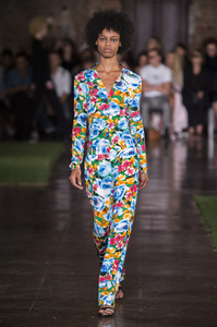 defile-msgm-printemps-ete-2019-milan-look-15.thumb.jpg.81d4e8a658efe0791db8b7cc91be4314.jpg