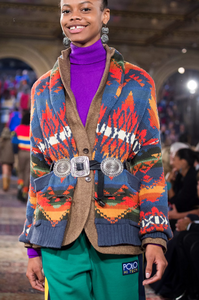 detail-defile-ralph-lauren-automne-hiver-2018-2019-new-york-detail-136.thumb.jpg.9d0f17ea2996480fd7003ddc2924535c.jpg