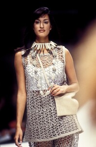 934614967_Fendi1993WomenRTW6.thumb.jpg.27519b149eb33b487fcf8153394c1c0a.jpg