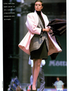 Caminata_Vogue_Italia_September_1987_01_02.thumb.png.50c61f4cc4cabca07c0dceb8fd7cdc48.png