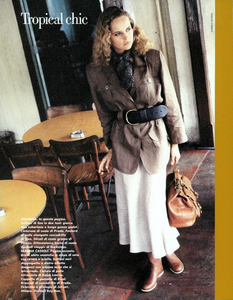 Troical_Chic_Schmid_Vogue_Italia_May_1987_13.thumb.png.3b4be487730cc32877e060aecb754ac5.png