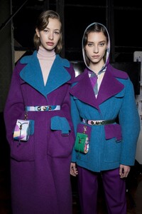 backstage-defile-emilio-pucci-automne-hiver-2018-2019-milan-coulisses-115.thumb.jpg.2452f478e7a6c0606ea347b2c0013e63.jpg