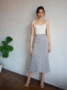 bea-skirt-bombay-1.jpg