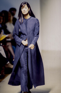 jil-sander-ss-1993-1.thumb.jpg.acce4f2b64c89d59b16774358c18406c.jpg