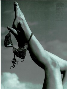 ARCHIVIO - Vogue Italia (June 2000) - Ultra Violet - 007.jpg