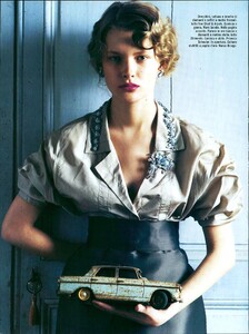 ARCHIVIO - Vogue Italia (May 2006) - Glitter - 002.jpg