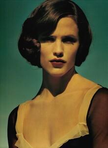 ARCHIVIO - Vogue Italia (March 2001) - Jennifer Garner - 005.jpg