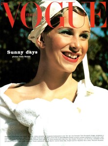 1509679752_ARCHIVIO-VogueItalia(June2001)-SunnyDays-001.thumb.jpg.80e41b65a18f31e070ff6a278858a6d9.jpg