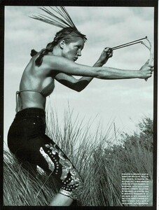 ARCHIVIO - Vogue Italia (May 2000) - Joie de Vivre! - 003.jpg