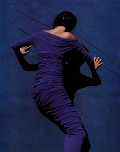 Avvolgente_Ferri_Vogue_Italia_July_August_1989_03.thumb.png.0e430110da8e405ab3bcce1e5deaa00c.png