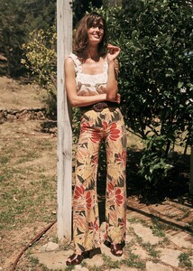 edmond-trousers-vicky_leaves_print-xnxnpg4jppxn0gvpyyxv.jpg