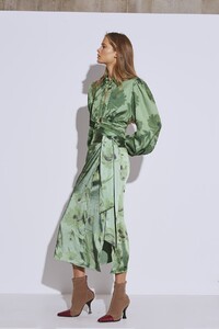 10191020_2_renew_ls_top_310_green_washed_floral_10191030_2_in_bloom_skirt_310_green_washed_floral_nh_11244_1_2048x2048.jpg
