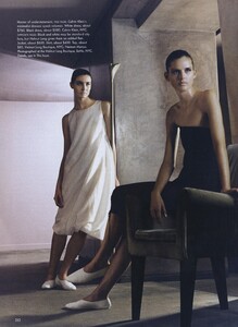 Meisel_US_Vogue_February_1998_11.thumb.jpg.e286f6131c3c91a4b404f9bce39dd3ca.jpg