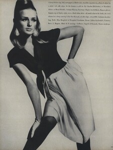 America_Penn_Penati_US_Vogue_March_1st_1966_37.thumb.jpg.e302bbffc6223e847d927ab8406abf28.jpg