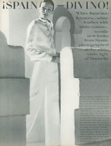 Clarke_US_Vogue_April_1st_1970_02.thumb.jpg.a26a10be1402c6316ce28ca0a3ec798f.jpg