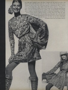 Sprints_Penati_US_Vogue_April_15th_1970_09.thumb.jpg.8d31c5718e95420ae18f6a8083ea75dd.jpg