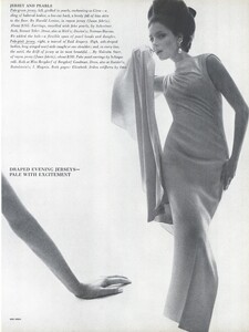 Stern_US_Vogue_January_15th_1965_08.thumb.jpg.1975c004c5c8b3526ee09ef404a13021.jpg