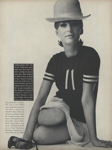 Sunnier_Penn_US_Vogue_January_15th_1965_04.thumb.jpg.ab922085ea3a156170f8bcef4e02ebb6.jpg