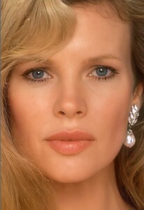 Vicki Vale - JPEG Upclose.jpg