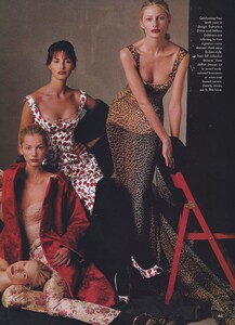 Meisel_Leibovitz_US_Vogue_July_1996_07.thumb.jpg.6ce511a5e33e50e270e1a3e0b6146a95.jpg