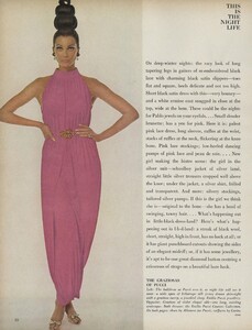 Night_Penn_US_Vogue_October_15th_1965_03.thumb.jpg.2cdc01aae78d09bd73fec031cb5a66b4.jpg