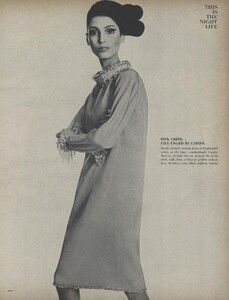 Night_Penn_US_Vogue_October_15th_1965_12.thumb.jpg.29d6c6470db3ba4b261a49d8c9e16058.jpg
