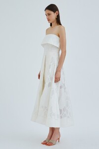 invert_gown_102-ivory_g_1347-edit.jpg