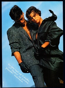 519800459_leiItaliaNovember1983VestireAntinvernoBruceWeber8.thumb.jpg.22189bc9a989e49e087027aed97a40a4.jpg